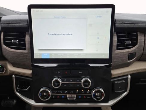 Used 2024 Ford Expedition Max Limited image 20