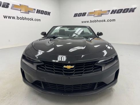 Used 2019 Chevrolet Camaro LT RWD image 8