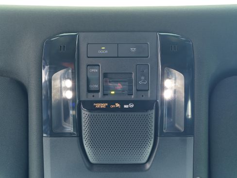 Used 2024 Lexus GX 550 w/ Accessory Package (2T) AWD/4WD image 29