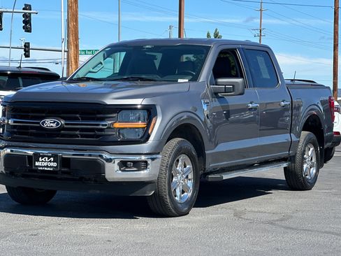 Used 2025 Ford F150 XLT w/ Equipment Group 301A Standard AWD/4WD image 9