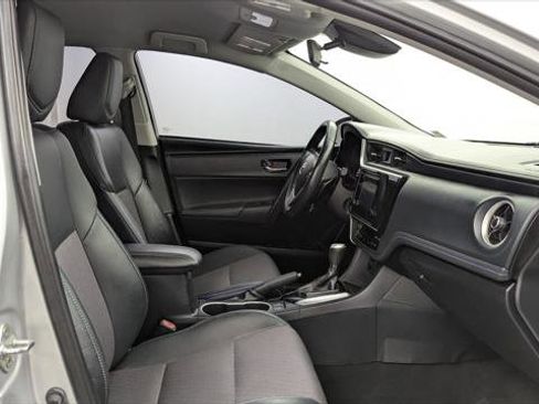 Used 2018 Toyota Corolla SE FWD image 22