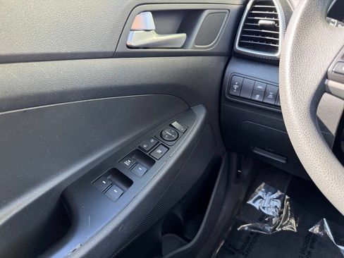 Used 2019 Hyundai Tucson SE AWD/4WD image 31