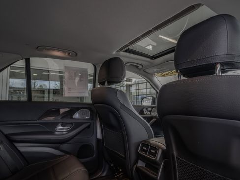 Certified 2025 Mercedes-Benz GLE 450 4MATIC image 28