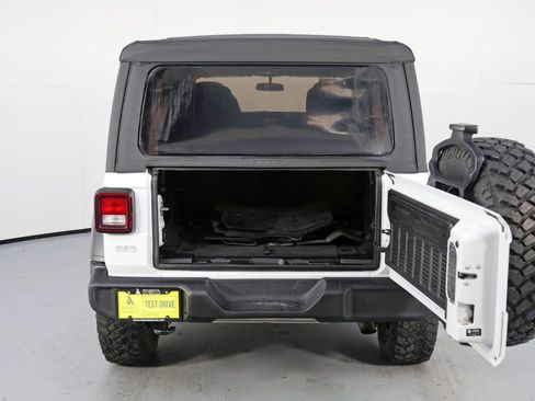 Used 2021 Jeep Wrangler Unlimited Sport image 9