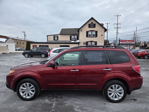 Used 2012 Subaru Forester 2.5X Premium image 9