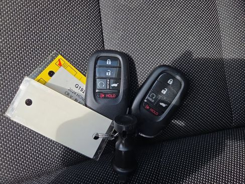 Used 2024 Honda CR-V EX image 28