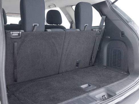 Used 2018 Nissan Pathfinder S AWD/4WD image 41