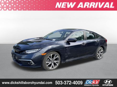 Used 2020 Honda Civic Touring image 3
