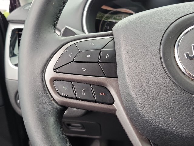 Used 2019 Jeep Cherokee Limited FWD image 19