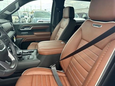 New 2026 GMC Sierra 1500 Denali Ultimate image 11
