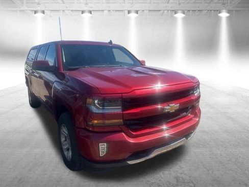 Used 2018 Chevrolet Silverado 1500 LT w/ All Star Edition AWD/4WD image 4