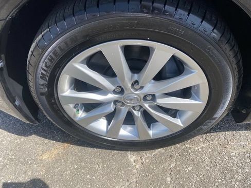 Used 2010 Lexus LS 460 AWD image 32
