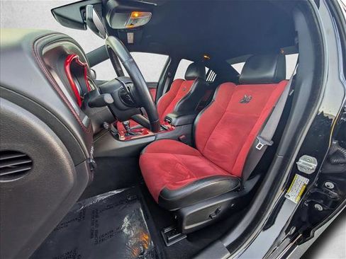 Used 2022 Dodge Charger Scat Pack w/ Dynamics Package RWD image 15