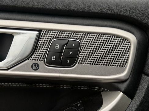 Used 2021 Ford Explorer Limited w/ Hybrid Equipment Group 310A AWD/4WD image 33