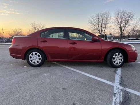 Used 2012 Mitsubishi Galant ES image 2