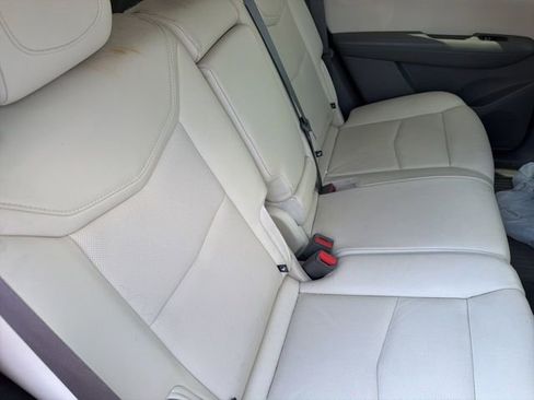 Used 2019 Cadillac XT5 Luxury FWD image 8