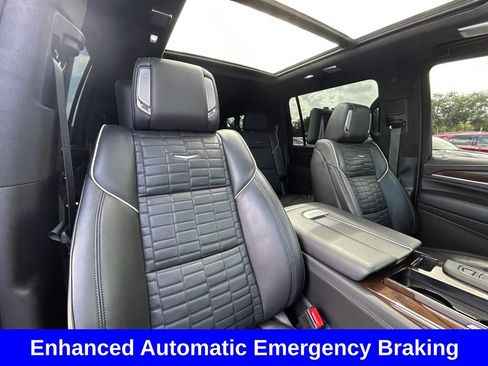 Used 2024 Cadillac Escalade ESV Premium Luxury Platinum image 30