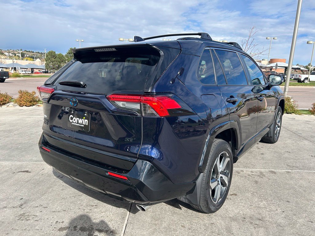 Used 2024 Toyota RAV4 SE w/ Weather & Moonroof Package AWD/4WD image 9