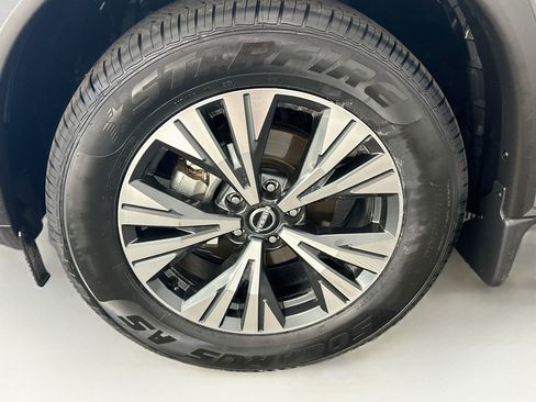 Used 2023 Nissan Rogue SV AWD/4WD image 11