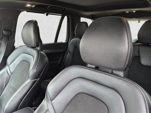 Used 2021 Volvo XC90 T5 R-Design AWD/4WD image 14