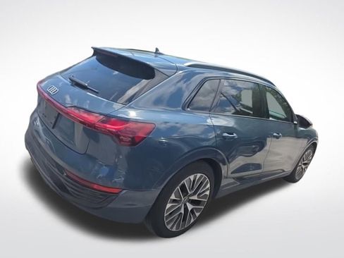 Used 2024 Audi Q8 e-tron Premium Plus w/ Premium Plus Package image 6