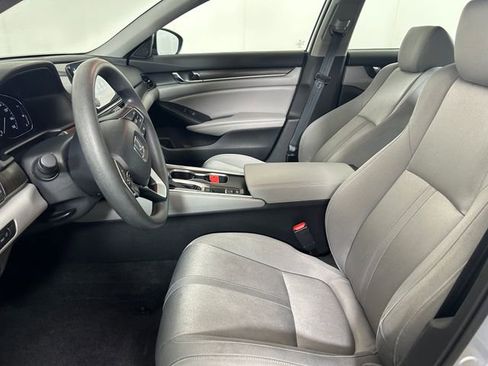 Used 2019 Honda Accord EX image 12