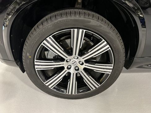 Used 2023 Volvo XC90 T8 Plus w/ Protection Package Premier AWD/4WD image 8