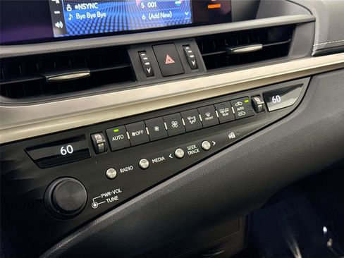 Used 2019 Lexus ES 350 w/ Accessory Package 2 image 25