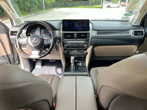 Certified 2023 Lexus GX 460 Premium w/ Accessory Package AWD/4WD image 22