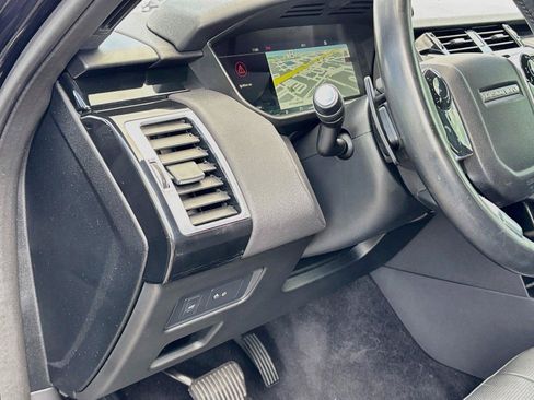 Used 2019 Land Rover Discovery SE AWD/4WD image 10