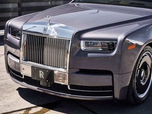 Used 2025 Rolls-Royce Phantom Sedan RWD image 8