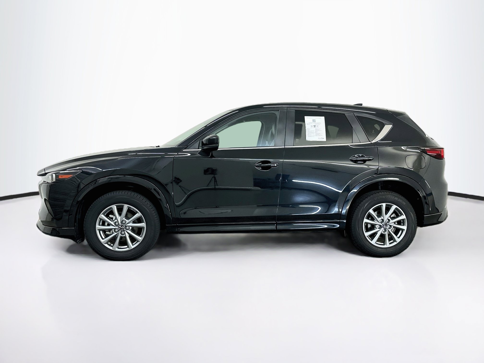 Used 2025 MAZDA CX-5 AWD 2.5 S w/ Preferred Package image 4