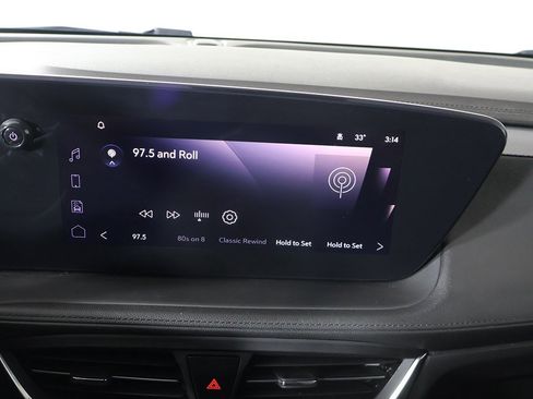 Used 2024 Buick Encore GX Sport Touring image 38