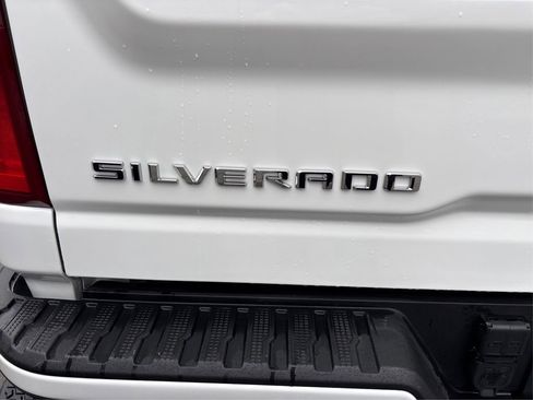 Used 2024 Chevrolet Silverado 2500 High Country w/ Technology Package AWD/4WD image 14