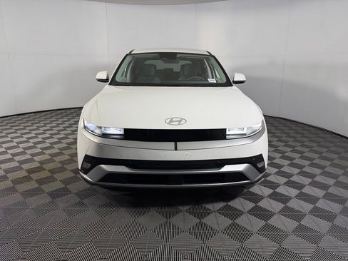 Used 2025 Hyundai Ioniq 5 SE RWD image 6