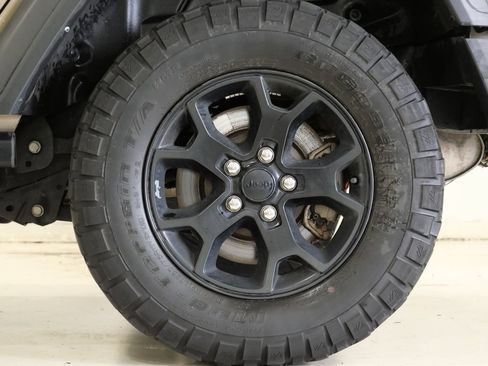Used 2022 Jeep Wrangler Unlimited Sport AWD/4WD image 10