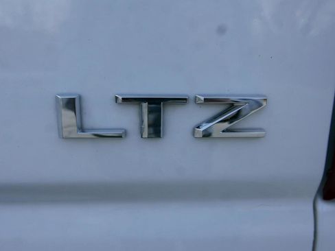 Used 2024 Chevrolet Silverado 3500 LTZ w/ LTZ Convenience Package AWD/4WD image 27