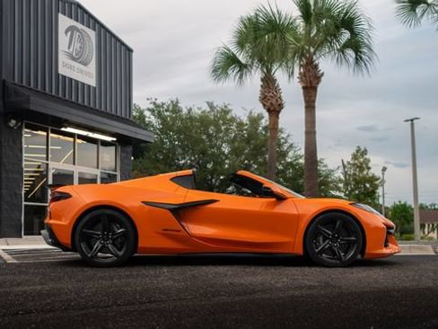 Used 2023 Chevrolet Corvette Z06 RWD image 2