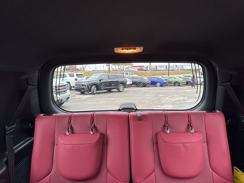 Used 2023 Lexus GX 460 Premium image 28