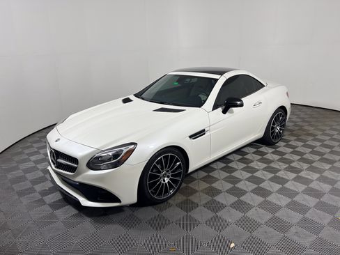 Certified 2019 Mercedes-Benz SLC 300 image 9