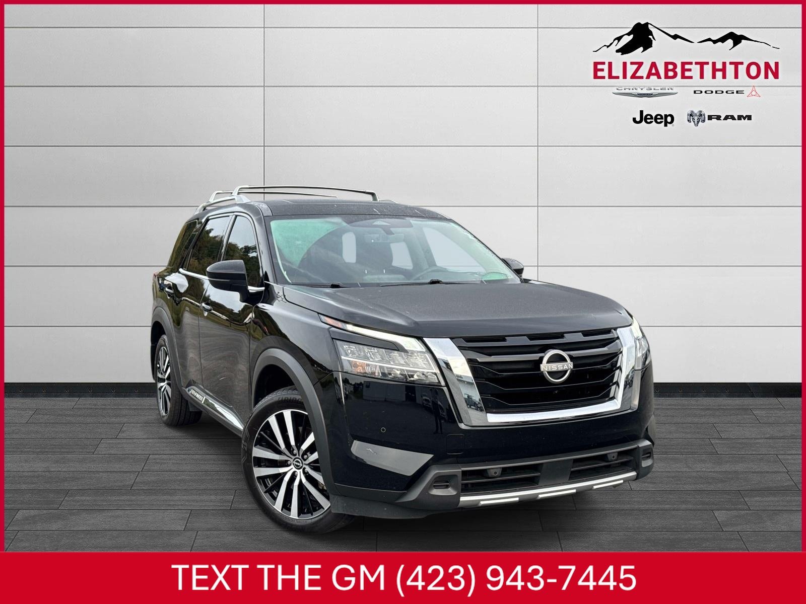 Used 2024 Nissan Pathfinder Platinum AWD/4WD image 1