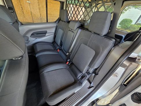 Used 2022 Ford Transit Connect XLT FWD image 9