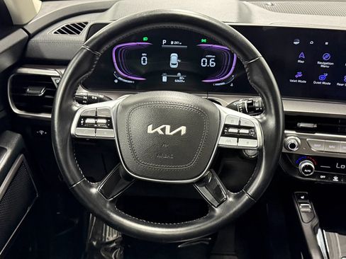 Used 2025 Kia Telluride S AWD/4WD image 16