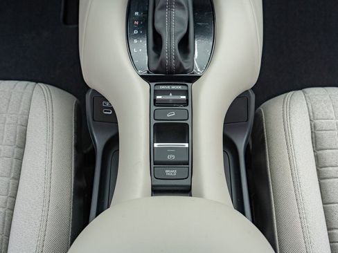 New 2026 Honda HR-V LX image 22