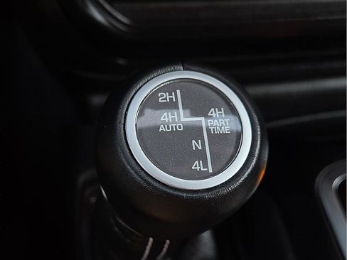 Used 2023 Jeep Wrangler Unlimited Sahara image 15