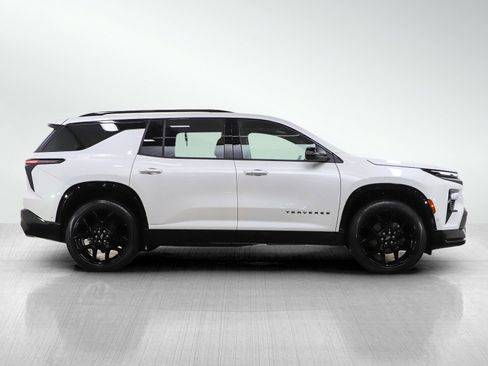 Used 2024 Chevrolet Traverse RS AWD/4WD image 7