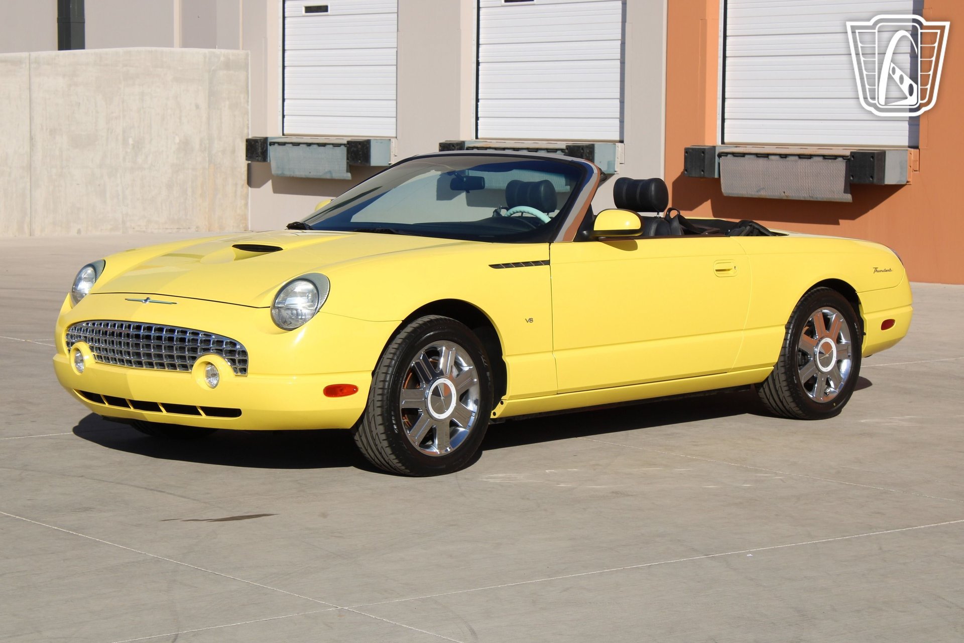Used 2004 Ford Thunderbird RWD image 17