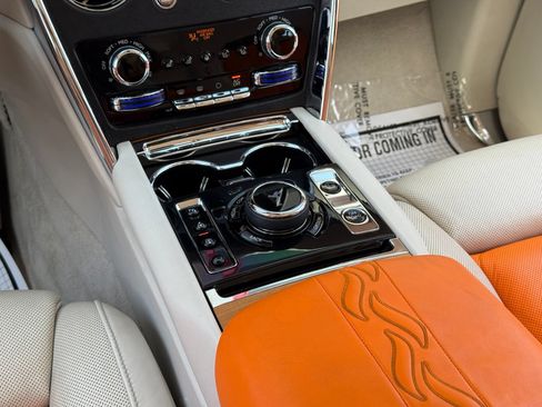 Used 2019 Rolls-Royce Cullinan AWD/4WD image 53