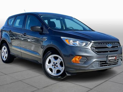 Used 2017 Ford Escape S image 2