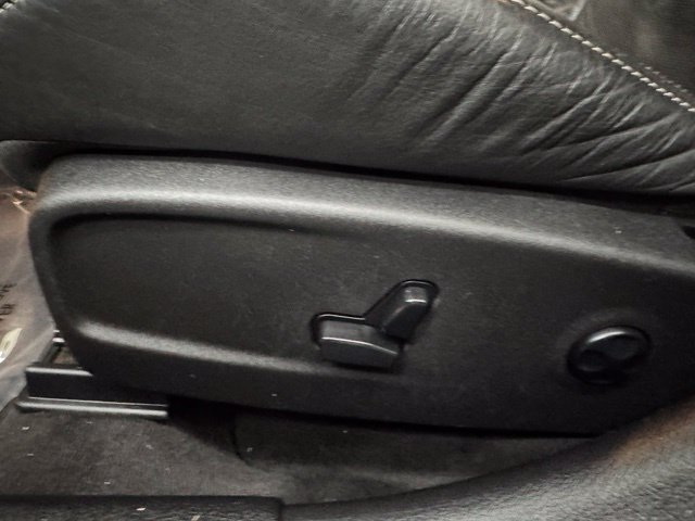 Used 2016 Dodge Charger SRT Hellcat RWD image 22
